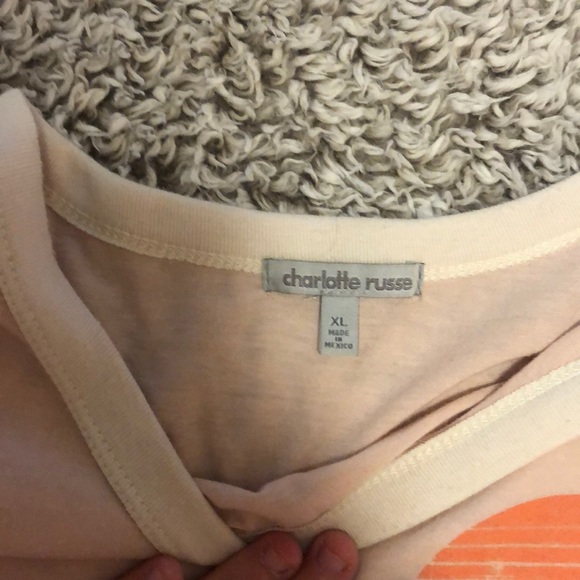 Crop top knot in the front - Picture 2 of 2